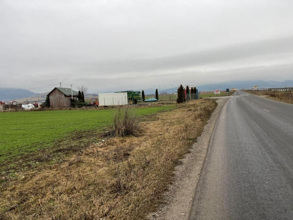 Teren zona avantajoasa pretabil Hipermaket, Service, Benzinarie