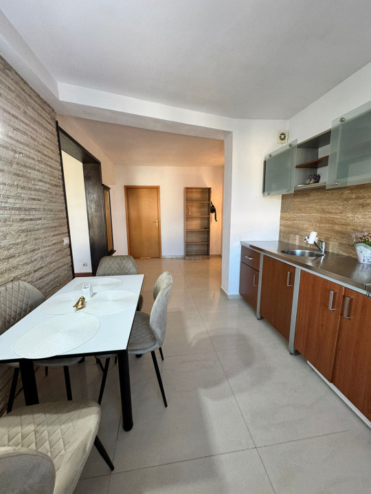 Apartament 3 camere - Str Nicolae Iorga