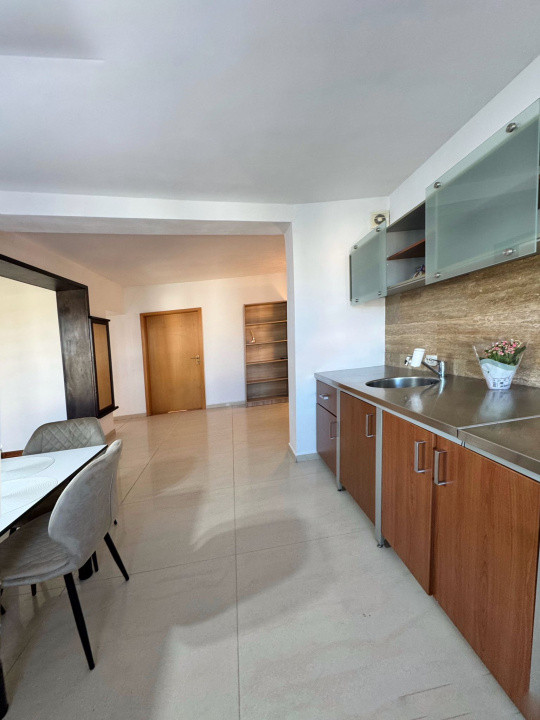 Apartament 3 camere - Str Nicolae Iorga