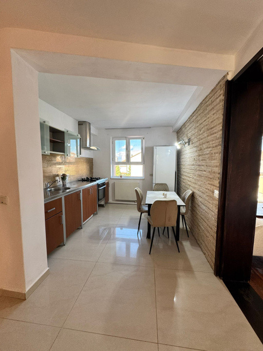 Apartament 3 camere - Str Nicolae Iorga