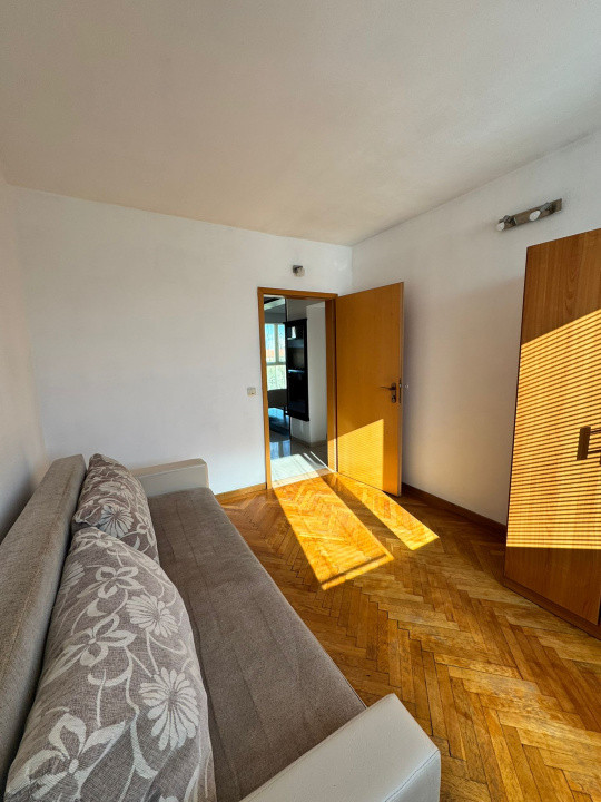 Apartament 3 camere - Str Nicolae Iorga