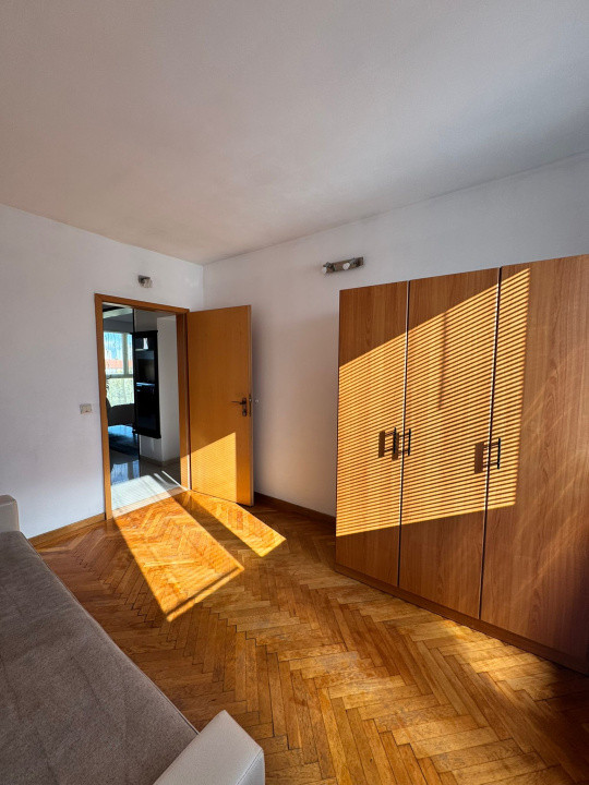 Apartament 3 camere - Str Nicolae Iorga