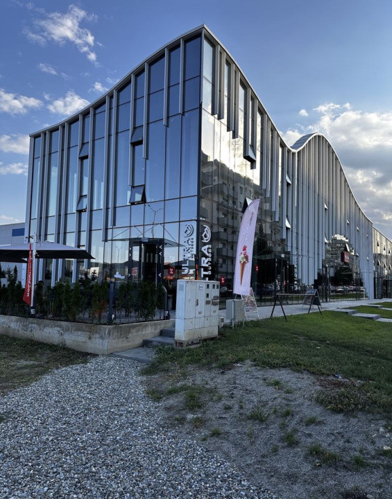 Spatiu comercial + terasa Doamna Stanca Sibiu Selimbar 180mp + 75mp