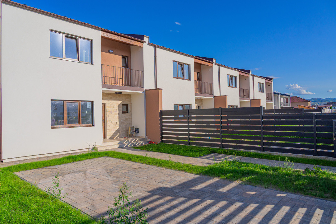 Casă înșiruită, 5 camere - Sebeș , Drumul Petreștiului