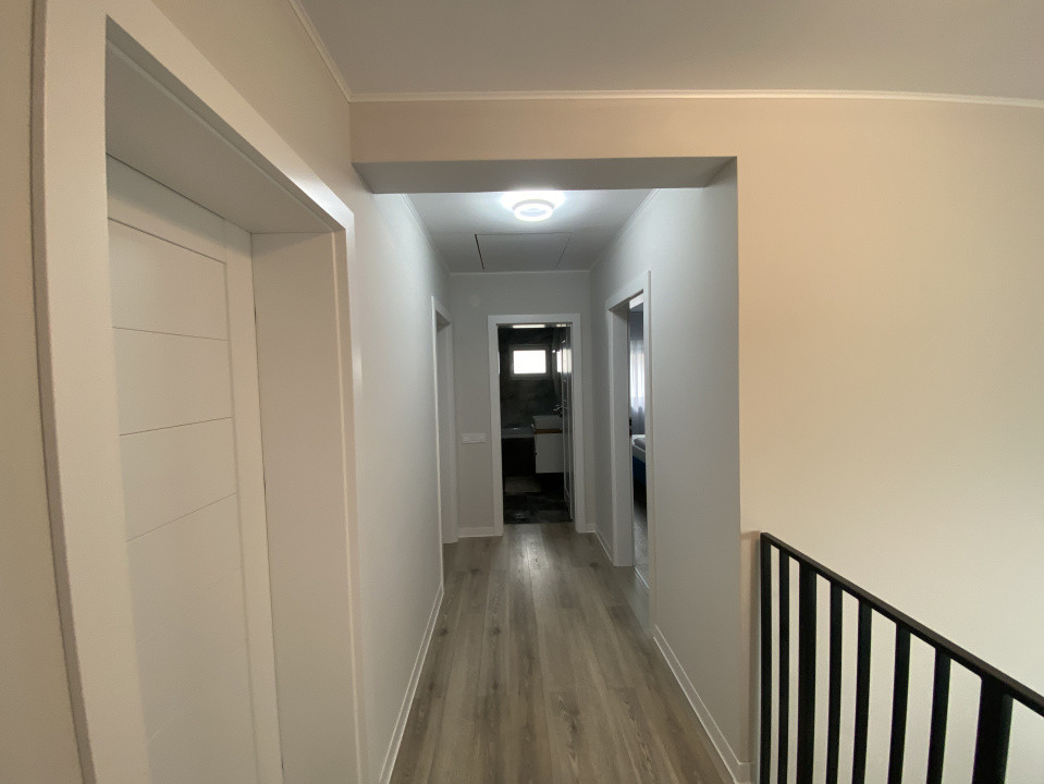 Casa moderna 4 camere 2 bai prima inchiriere zona Selimbar Sibiu