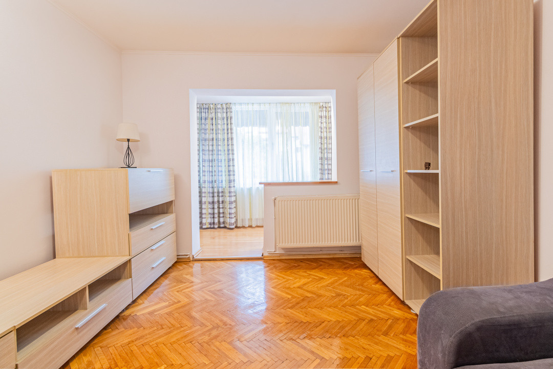 Apartament decomandat în inima naturii, poziție excelență în Răcădau
