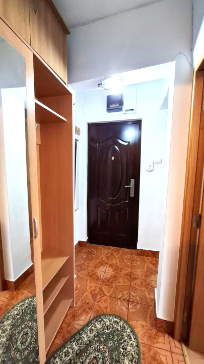 Garsoniera mobilata si utilata I boxa si parcare - Tractorul