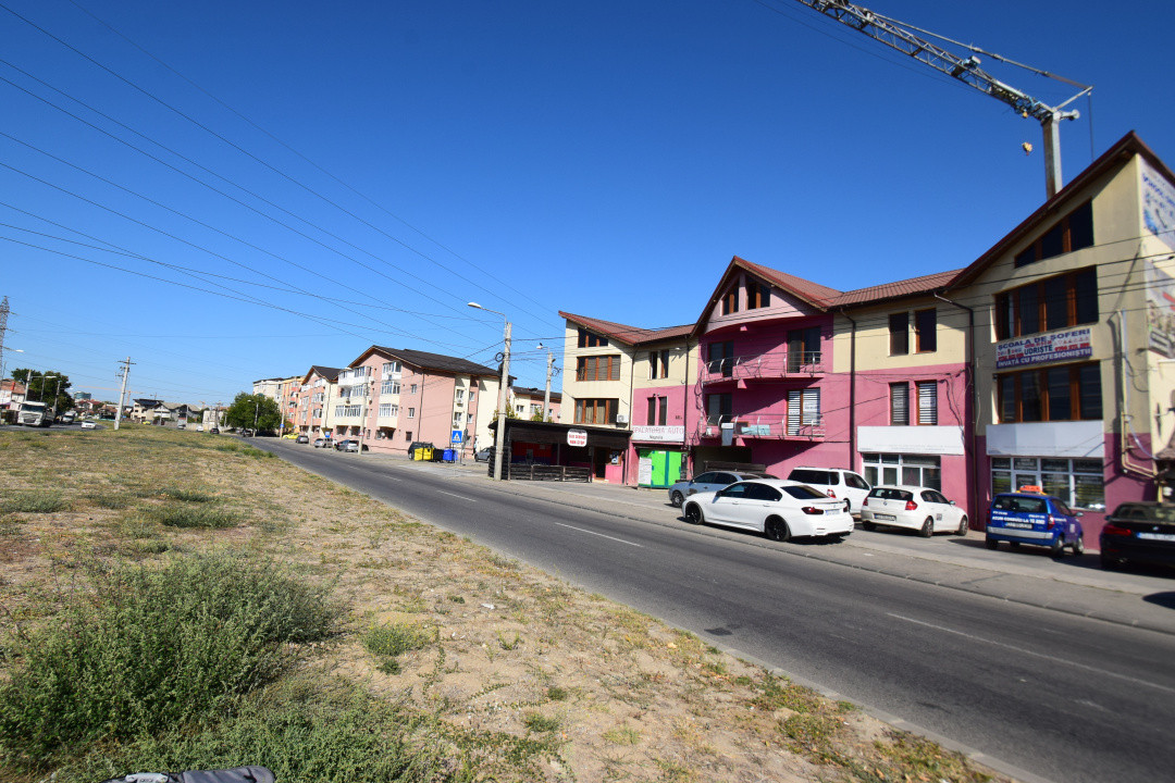 Casa cu potential comercial semicentral Craiova