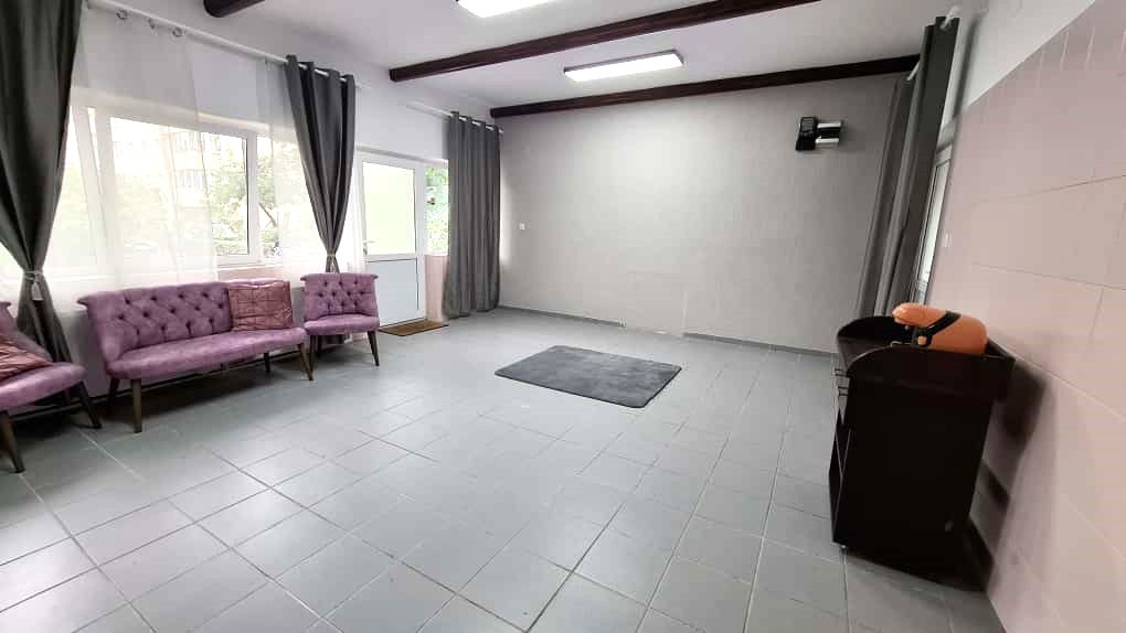 Spatiu Comercial/ Birouri la Casa individuala - Astra
