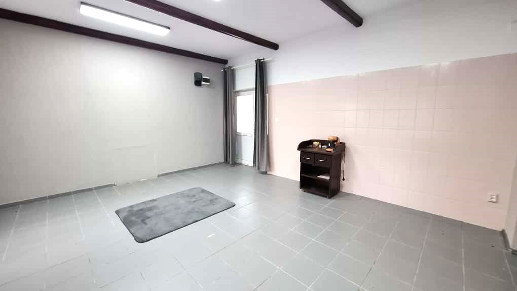 Spatiu Comercial/ Birouri la Casa individuala - Astra