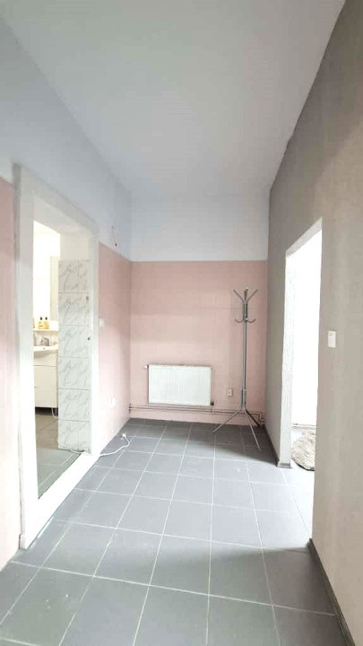 Spatiu Comercial/ Birouri la Casa individuala - Astra