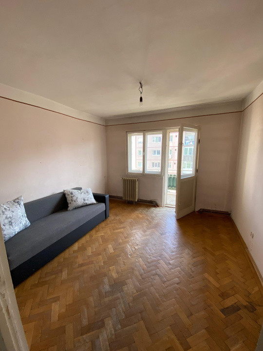 Apartament de vanzare 4 camere
