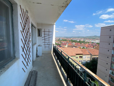 Apartament de vanzare 4 camere
