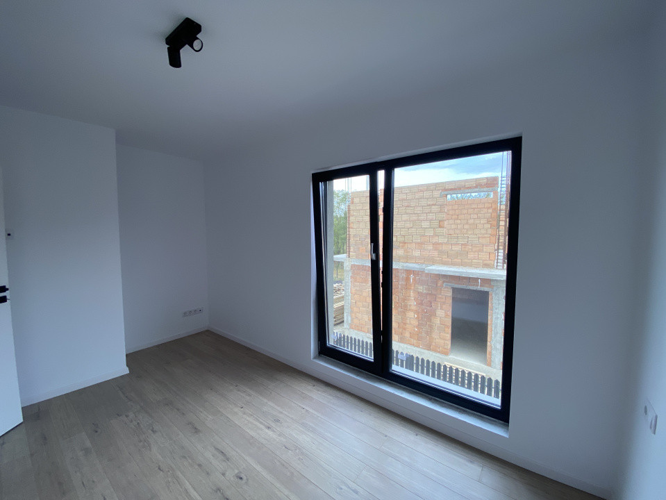 Apartament 3 camere de vanzare 2 bai balcon parcare Arhitectilor Sibiu