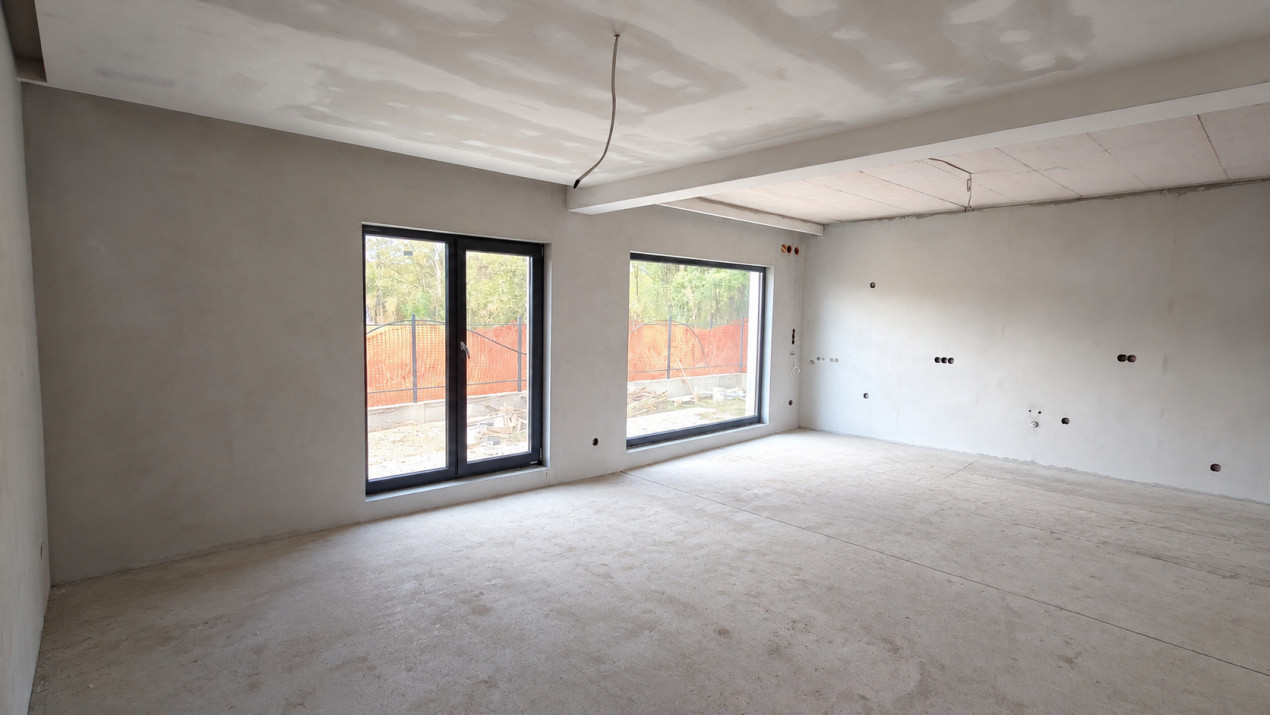 Apartament cu gradina 4 camere 3 bai