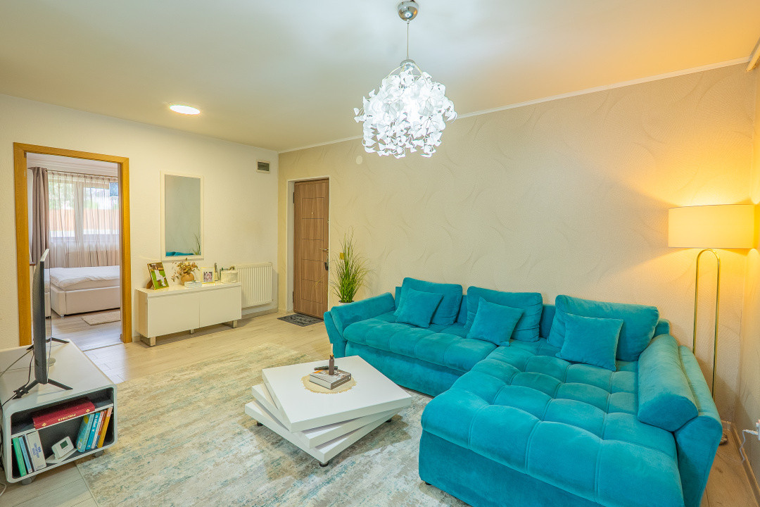 Apartament de vânzare cu 3 camere – zonă Valea Aurie, str. Săcel