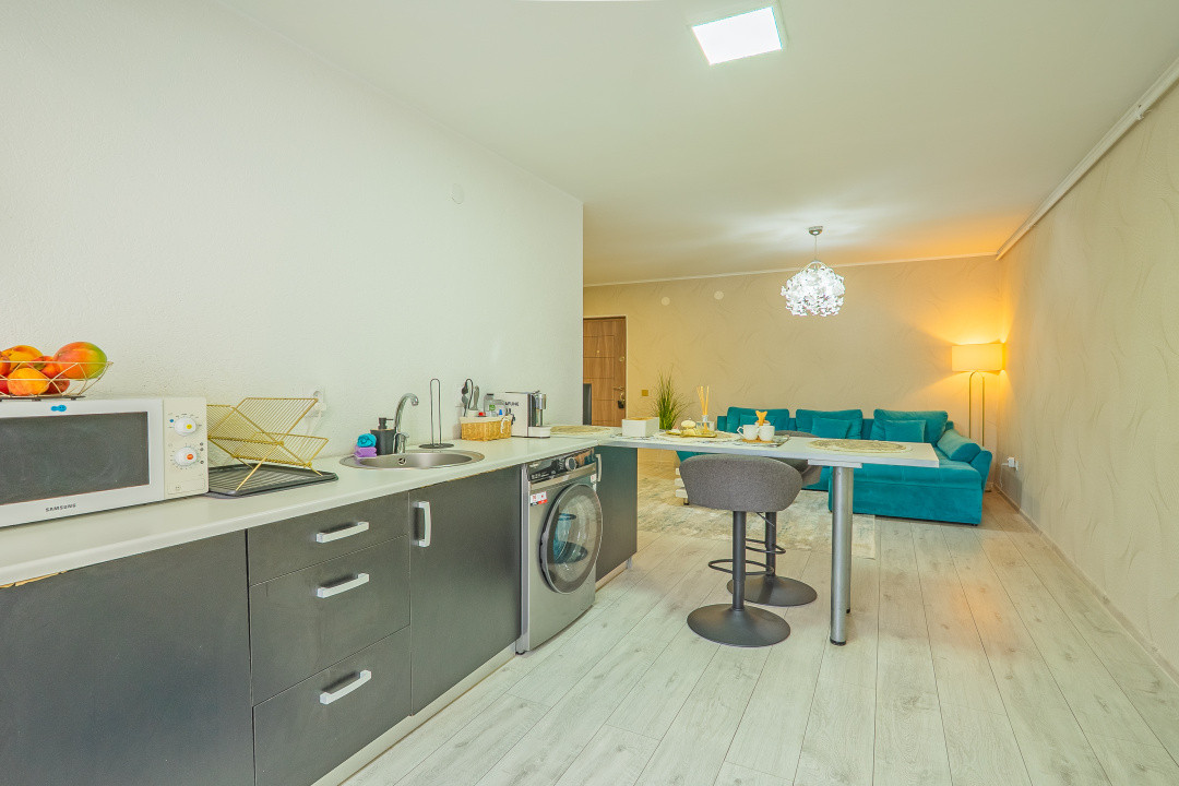 Apartament de vânzare cu 3 camere – zonă Valea Aurie, str. Săcel