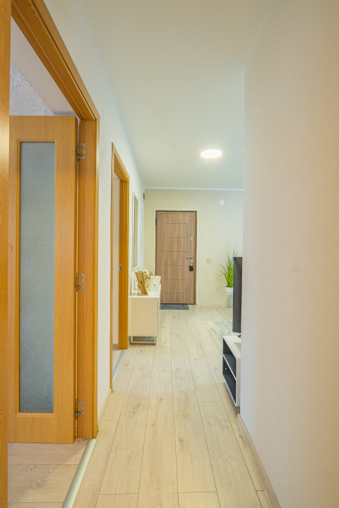 Apartament de vânzare cu 3 camere – zonă Valea Aurie, str. Săcel