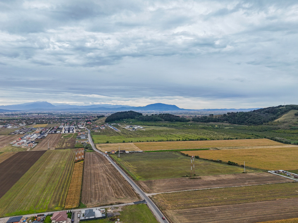 Teren Hărman 825 mp sau 1649 mp, utilități+avize, vedere Lempes, Comision 0%