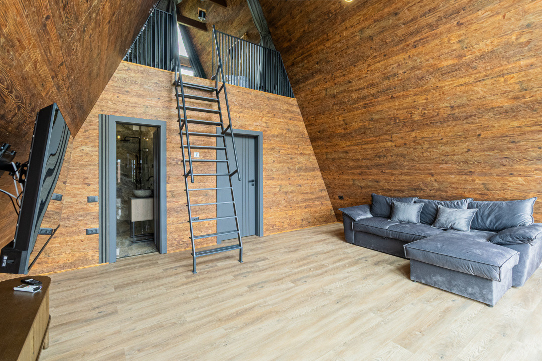 Afacere la cheie in inima naturii- Case smart A-Frame