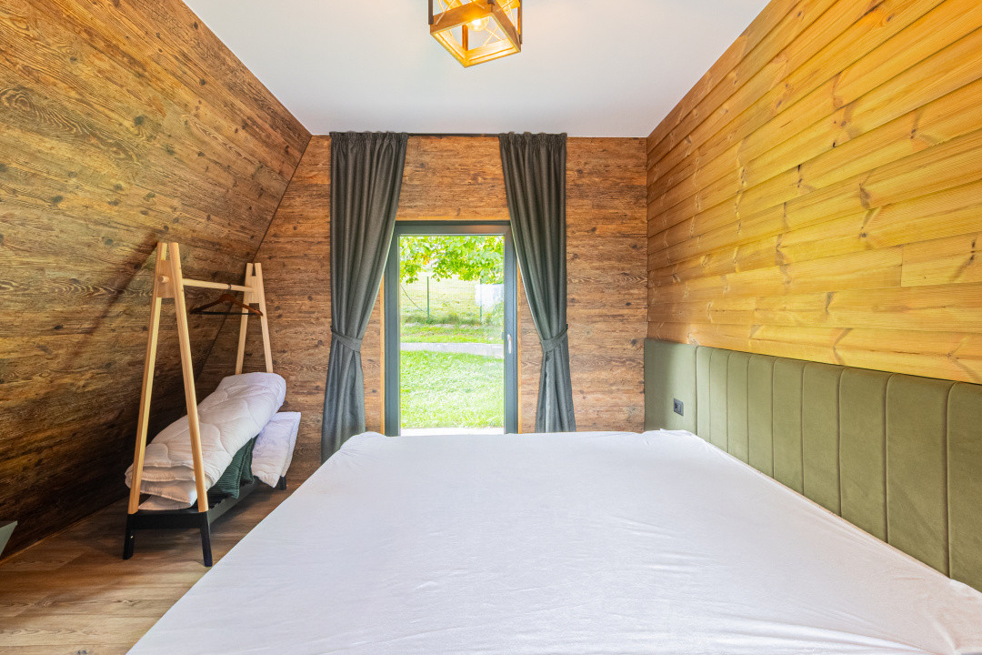 Afacere la cheie in inima naturii- Case smart A-Frame