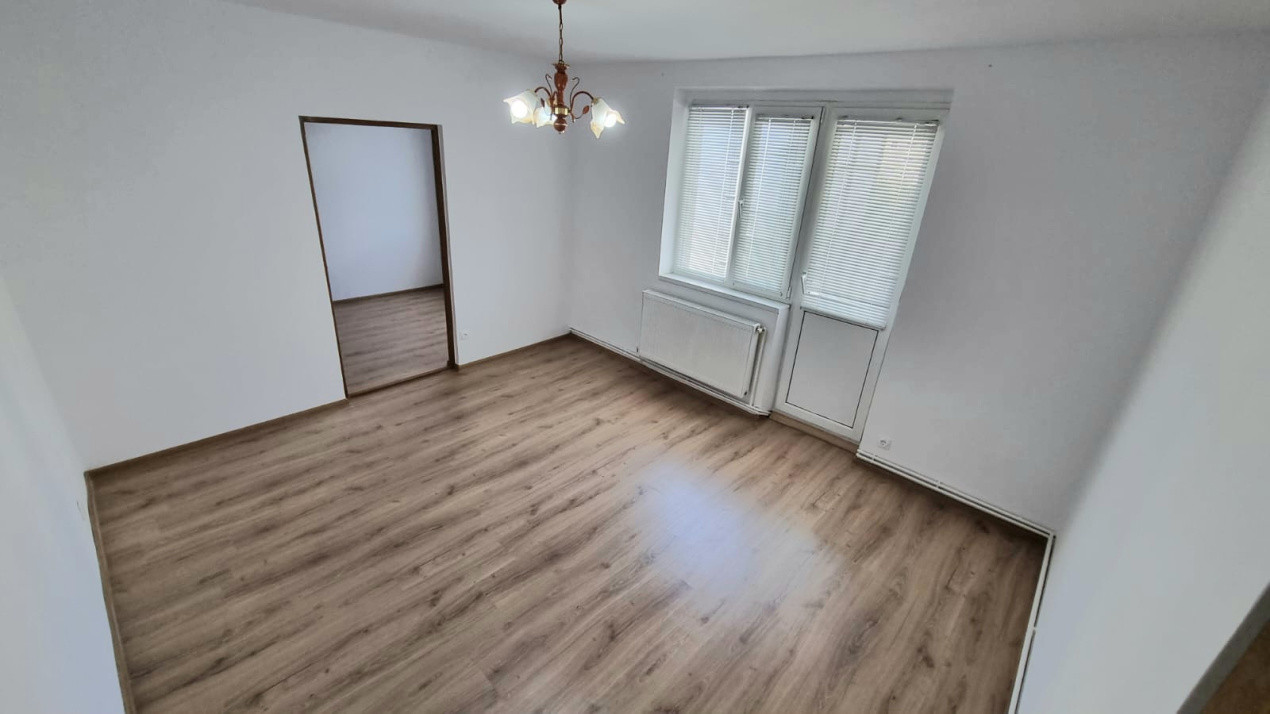 Apartament 2 camere cu geam la baie, 38,6 mpu, renovat 2025, Scoala nr. 6  Sibiu