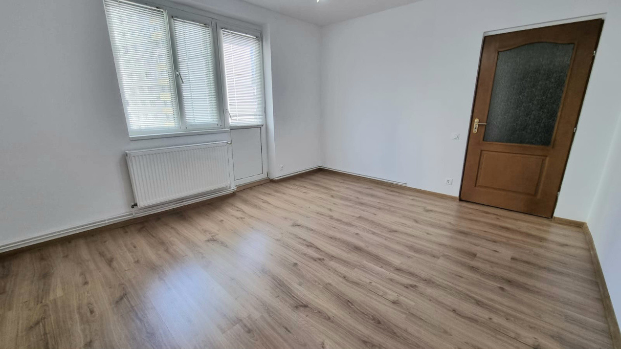 Apartament 2 camere cu geam la baie, 38,6 mpu, renovat 2025, Scoala nr. 6  Sibiu