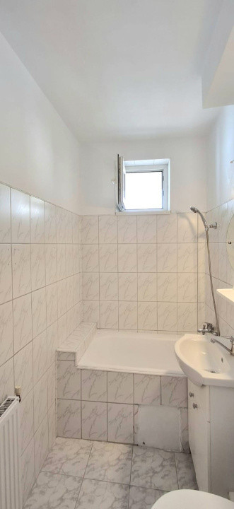 Apartament 2 camere cu geam la baie, 38,6 mpu, renovat 2025, Scoala nr. 6  Sibiu