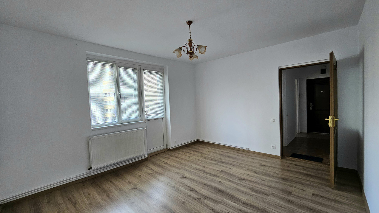 Apartament 2 camere cu geam la baie, 38,6 mpu, renovat 2025, Scoala nr. 6  Sibiu
