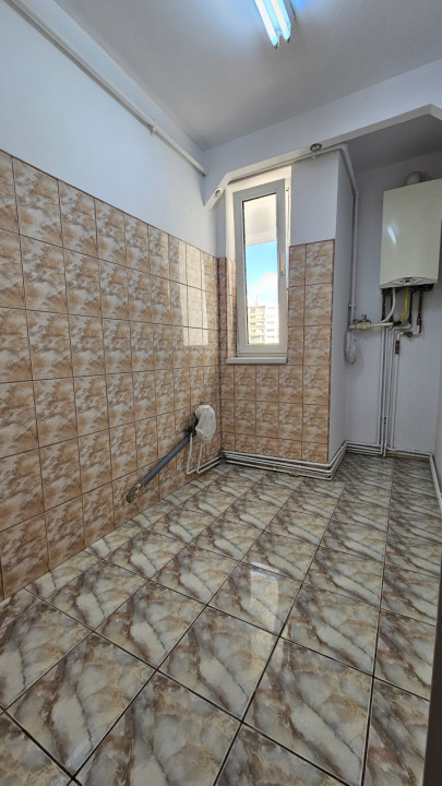 Apartament 2 camere cu geam la baie, 38,6 mpu, renovat 2025, Scoala nr. 6  Sibiu