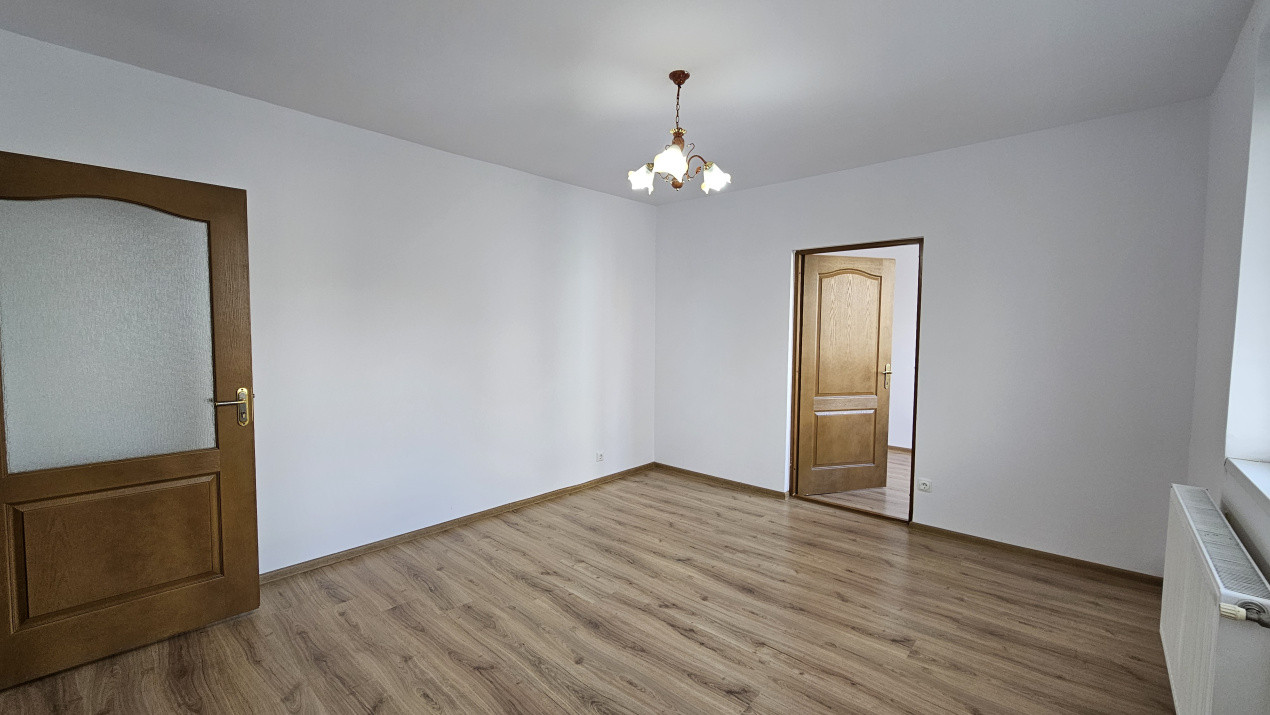 Apartament 2 camere cu geam la baie, 38,6 mpu, renovat 2025, Scoala nr. 6  Sibiu
