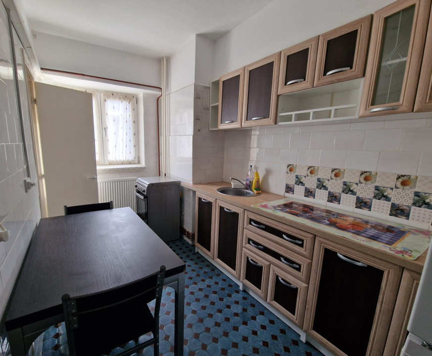 De închiriat – Apartament 3 camere, 85 mp, ultracentral, Orange Calea București 