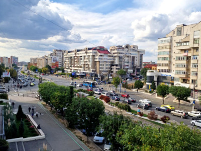 De închiriat – Apartament 2 camere, 85 mp, ultracentral, Orange Cl. București 