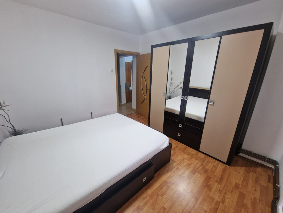 De închiriat – Apartament 2 camere, Calea Severinului bl 309 .