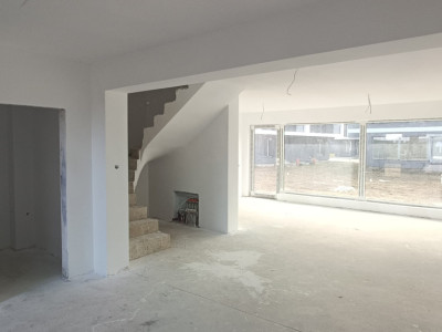 Duplex de vanzare Tropini-Rasinari