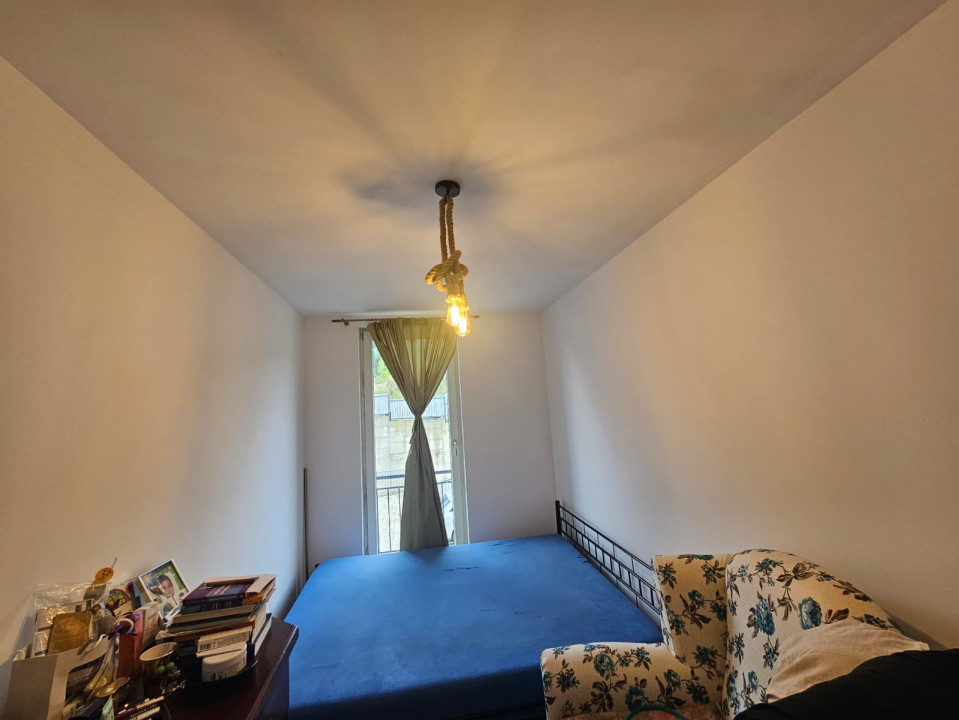 Casa 4 camere la pret de apartament