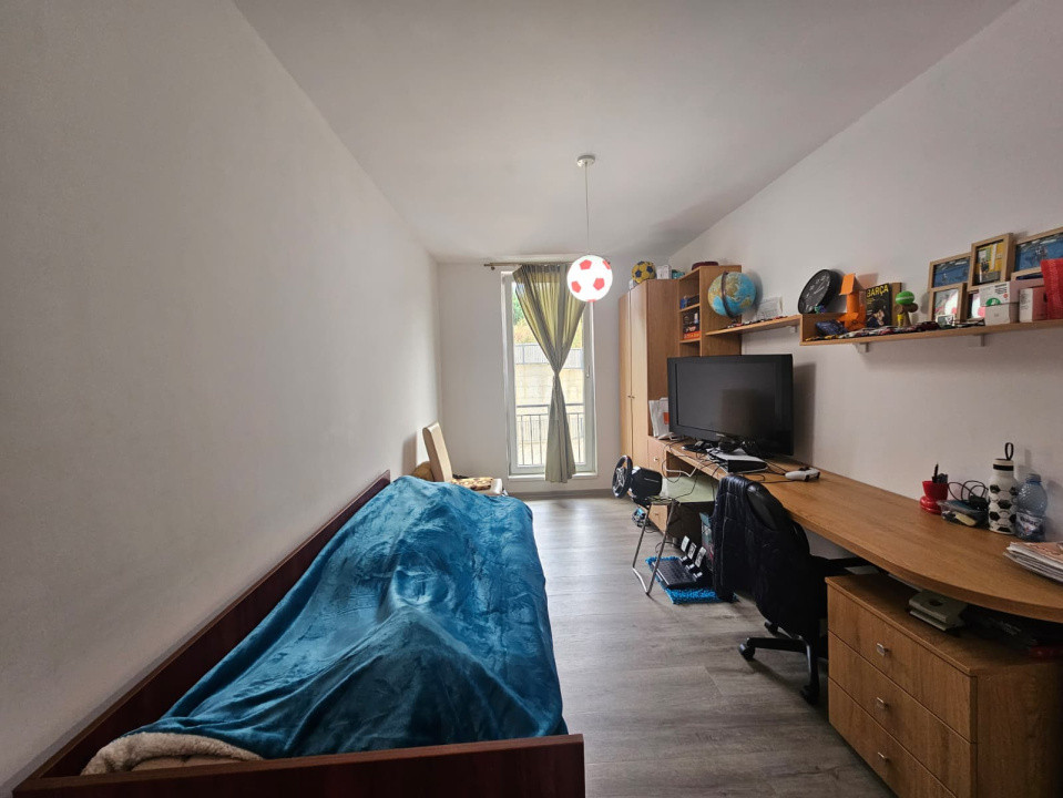 Casa 4 camere la pret de apartament