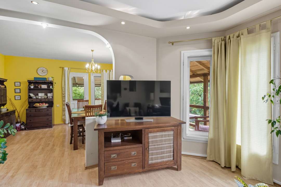 🌿 Colțul tău de natură la Snagov – Casa din lemn unde liniștea devine acasă
