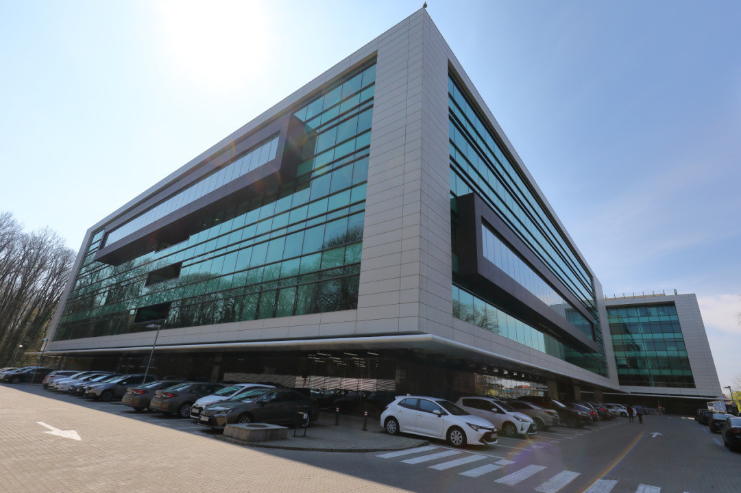  Premium Commercial Space for Rent on DN1 – Bucharest