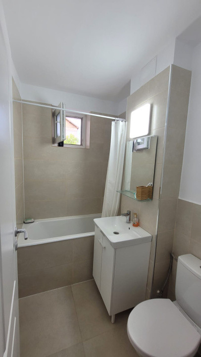 Apartament 2 camere cu geam la baie Rahovei Sibiu