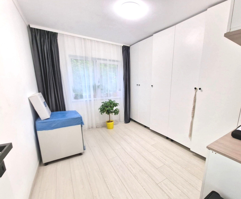 Apartament 3 camere Rovine, parter, disponibil imediat