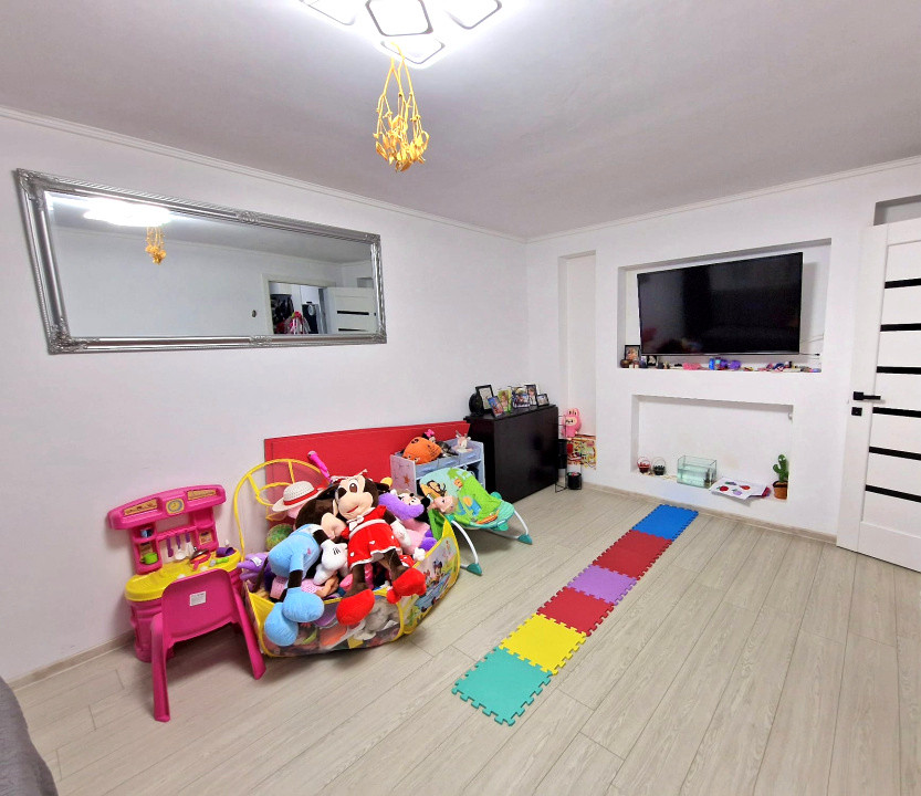 Apartament 3 camere Rovine, parter, disponibil imediat