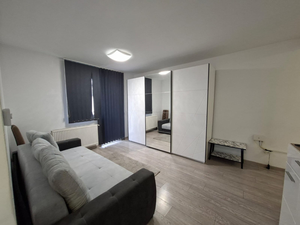 Studio modern de închiriat - complet mobilat și utillat 