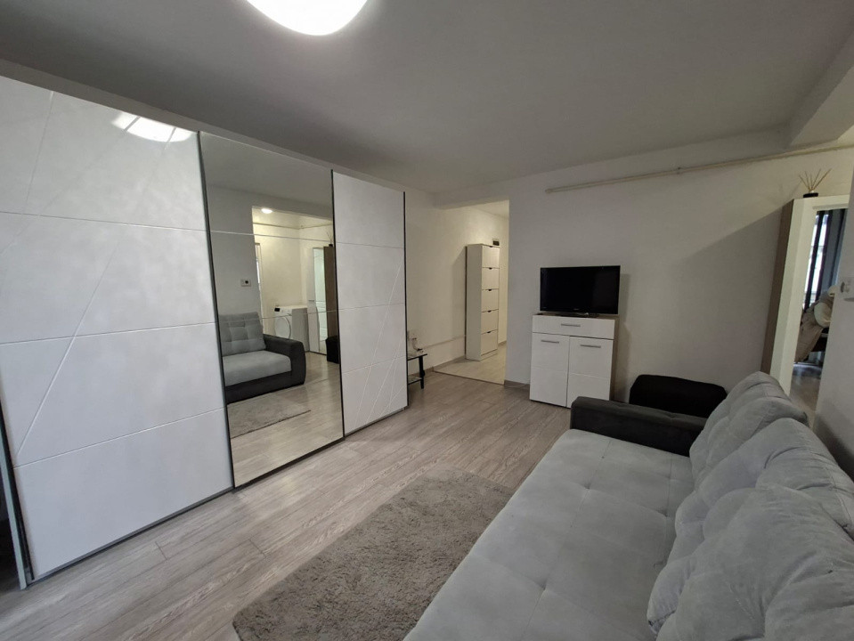 Studio modern de închiriat - complet mobilat și utillat 