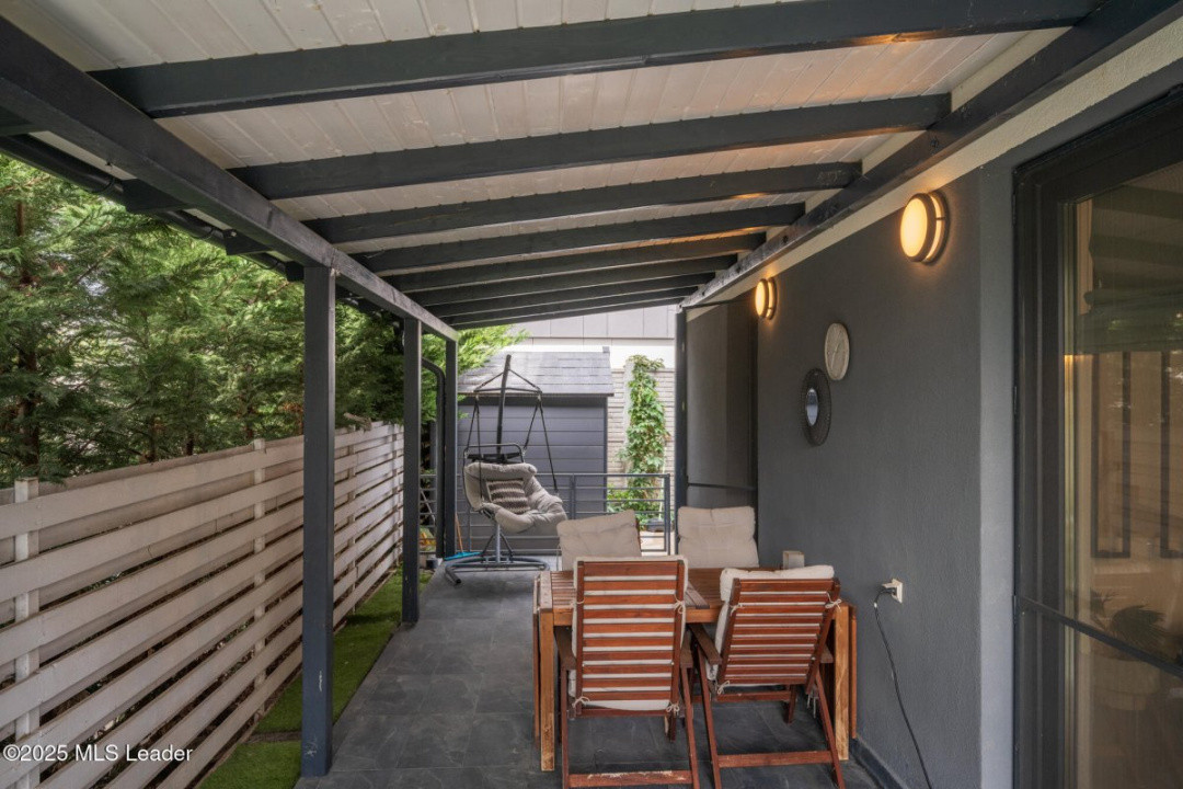 Casă modernă 4 camere,141m,living generos, curte verde, Tunari