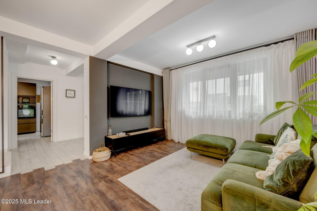 Casă modernă 4 camere,141m,living generos, curte verde, Tunari