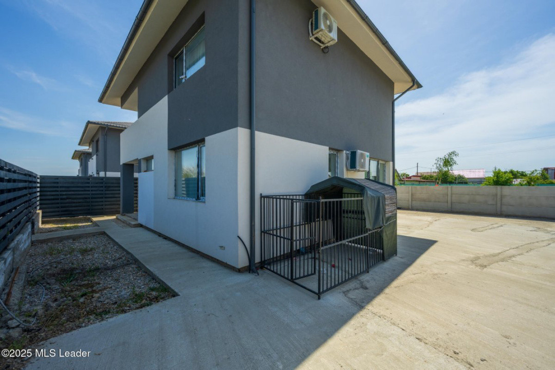 Casă modernă 3 dormitoare,140m,living generos, loc piscină-Balotești