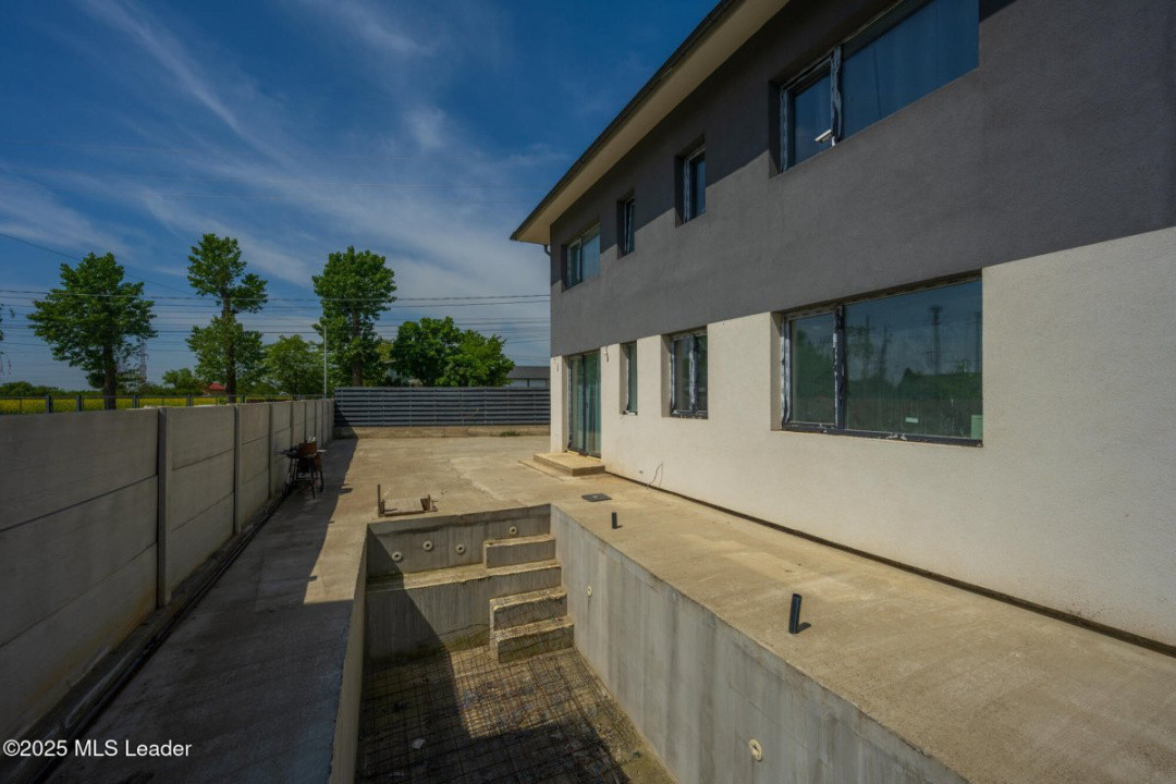Casă modernă 3 dormitoare,140m,living generos, loc piscină-Balotești