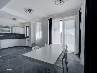Casă modernă 3 dormitoare,140m,living generos, loc piscină-Balotești