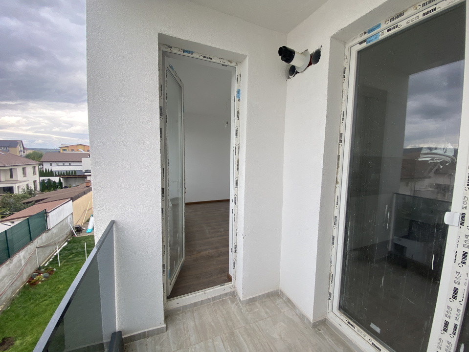 Apartament de vanzare 2 camere balcon si parcare Pictor Brana Selimbar